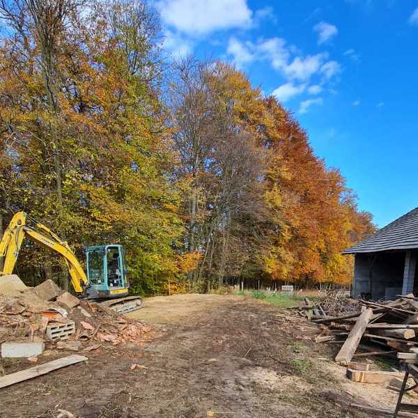 Rušenje objektov A&T nizke gradnje