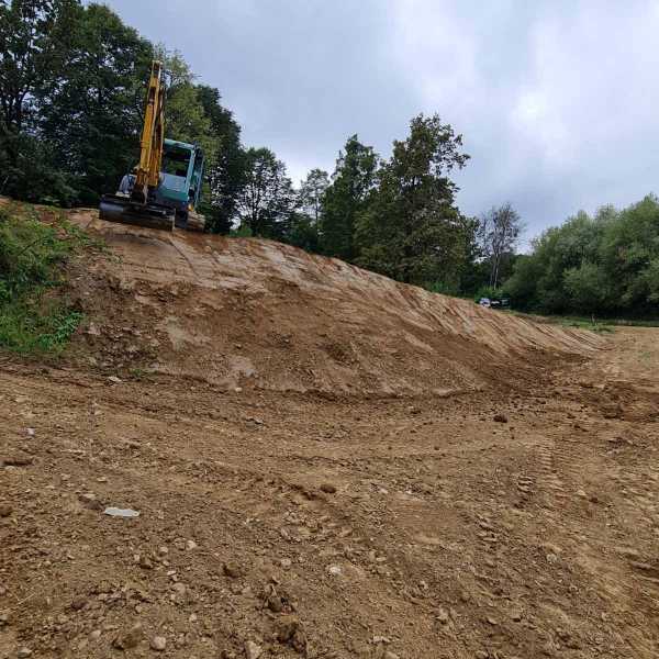 Urejanje okolice A&T nizke gradnje